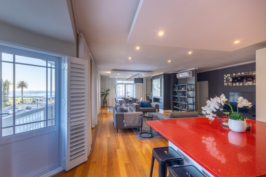 To Let 3 Bedroom Property for Rent in Sea Point Western Cape